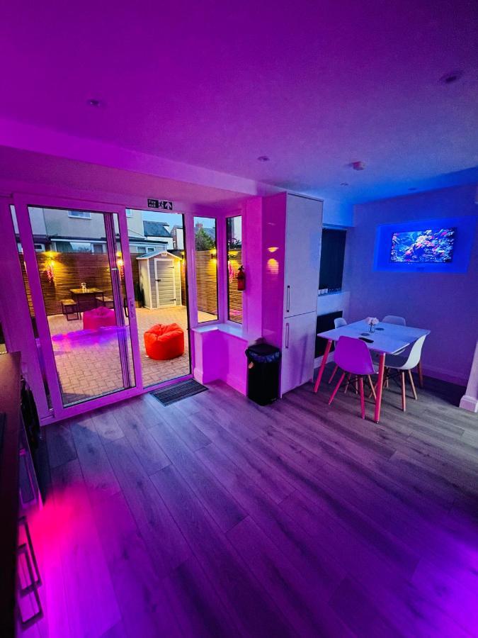 Brand New Modern 3 Bedroom Home Blackpool Luaran gambar
