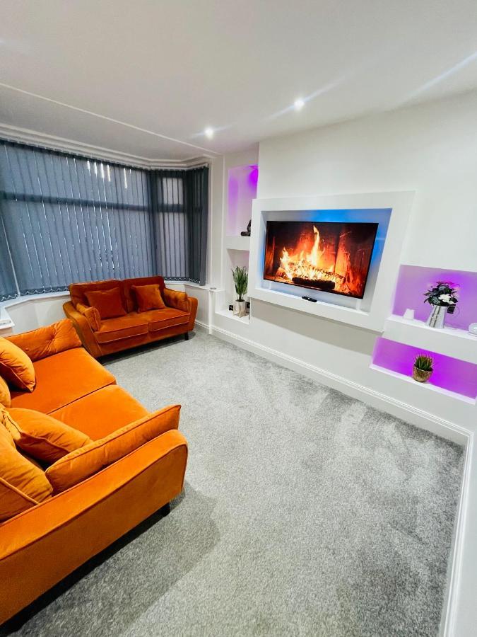 Brand New Modern 3 Bedroom Home Blackpool Luaran gambar
